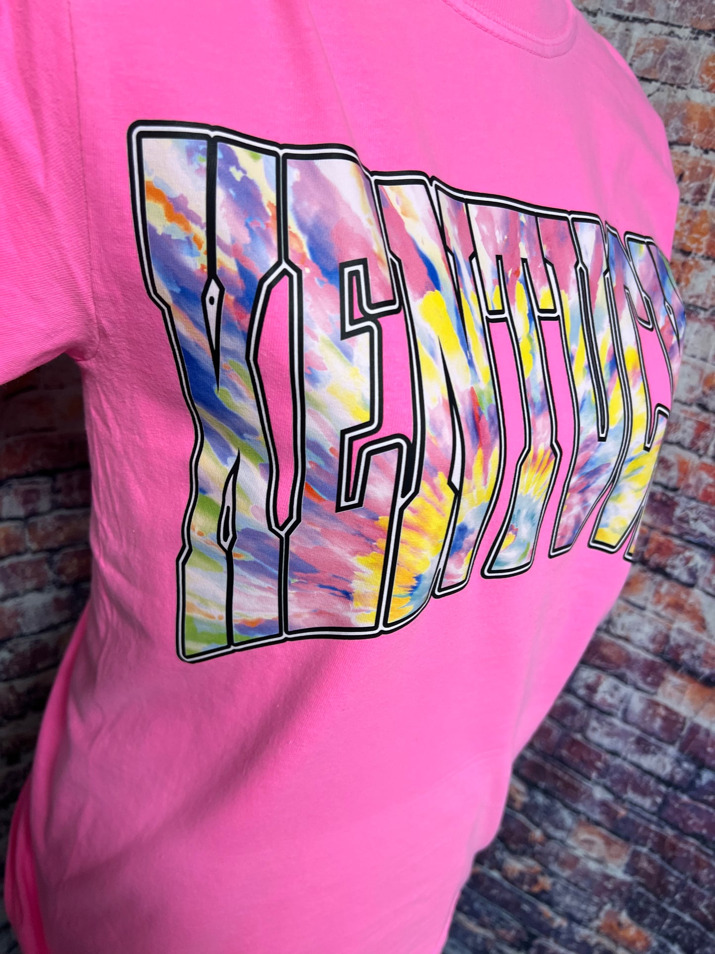 NEON PINK COMFORT COLORS WITH TYE DYE PRINT